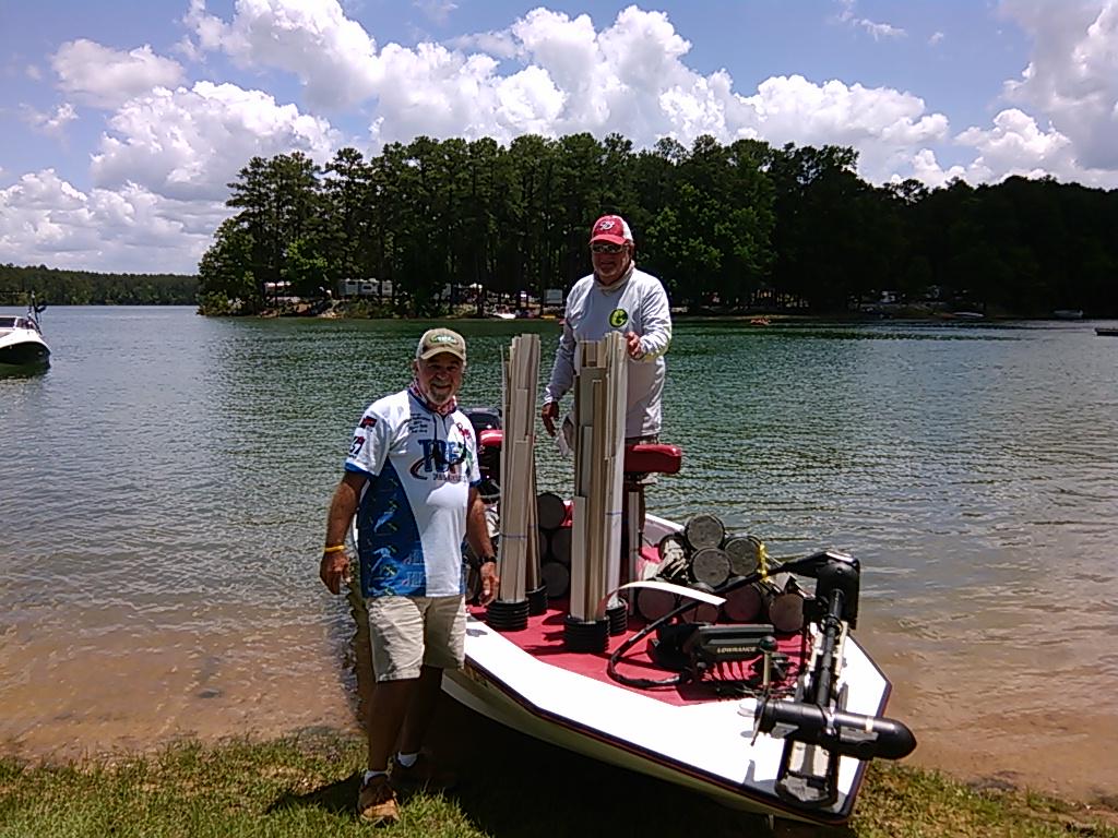 fishiding's tweet image. Fish habitats are accomplished by just #washing #cutting and kept in different setups of #fitting base breadths.