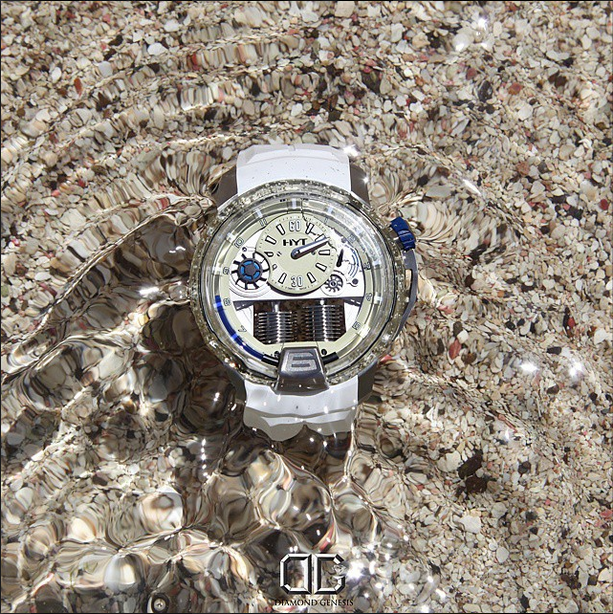 HYTWatches's tweet photo. The H1 Sand Barth is the perfect sporty chic #watch of this #summer time. http://t.co/9mAaNv2JZA