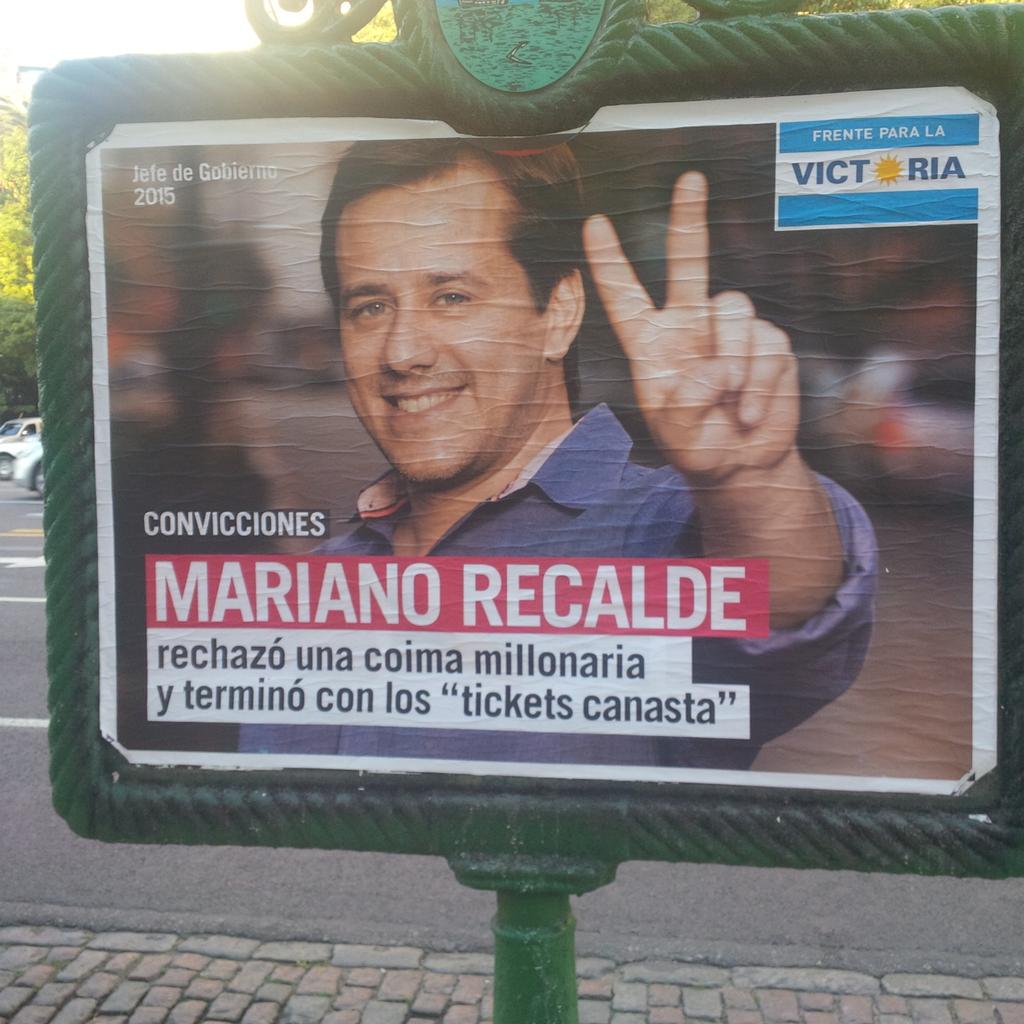 Gus_Noriega's tweet photo. "Rechazó una coima" como argumento de campaña. Only in Argentina. http://t.co/0Pfl2gzNcH