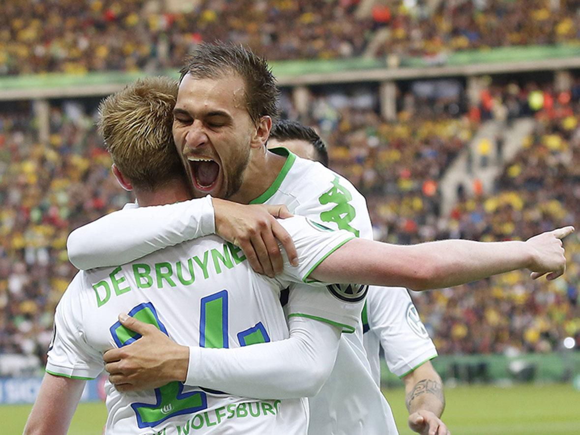 Gouden Wolfsburg-duo komt thuis met fraai rapport bit.ly/1KAN2OM