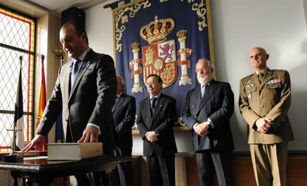 'Paco Antonio: uno de los grandes', artículo de @Pacomarquezdlr,diputado por Ceuta <a href="/GPPopular/">Grupo Popular Congreso</a> 
ceutaldia.com/content/view/1…