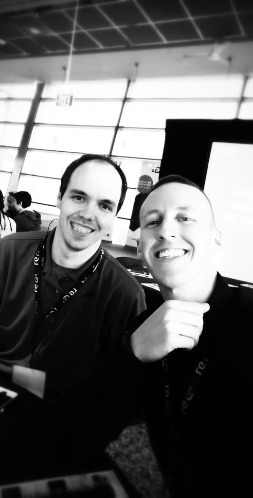 JakeRichards88's tweet photo. @SellWithLG Just took my first selfie with this bad mama jama! #G4 @kixitgames http://t.co/2FVPlwTM9j