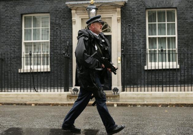 engadget's tweet image. Report: UK cops request citizen data every two minutes engt.co/1AKKJbI