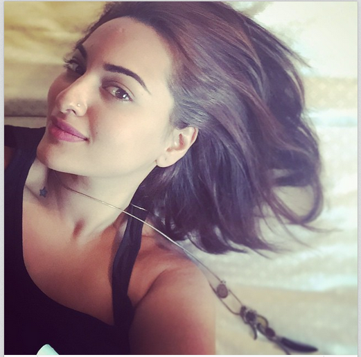 She is THE SELFIE QUEEN ! Happy Birthday Sonakshi Sinha 