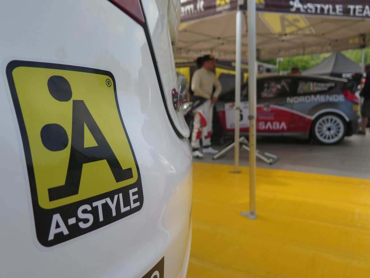 astyleteam's tweet photo. Perfect instruments!! @Actioncam #astyleteam @SparcoOfficial @pirellisport http://t.co/bhEg2GFqtn