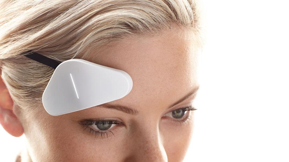 engadget's tweet photo. Thync's mood-changing wearable arrives for $299 http://t.co/SN6g14wYZK http://t.co/OQ5cxh7Abp