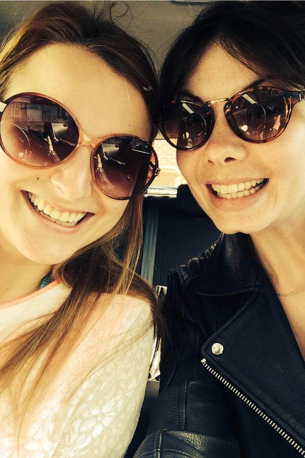 FashionRTz's tweet image. #26andCounting: My best friend is engaged! Panic. graziadaily.co.uk/2015/05/best-f…