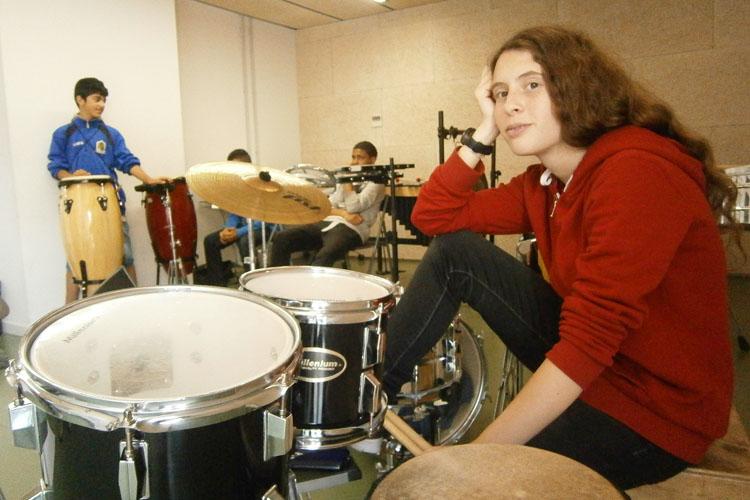Ferrantallada's tweet photo. RT @La_Directa: [#Directa386] @SaraBlazquez ens descobreix @Integrasons: cooperació i música https://t.co/haaSe4X3gf http://t.co/JXYpm5SB8E