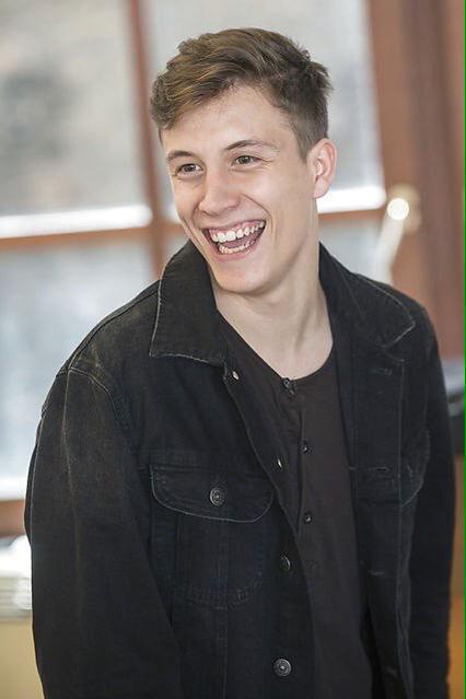 letsstartrave's tweet photo. ЛУЧШИЙ БЕЗ ВСЯКИХ ГОЛОСОВАНИЙ!
#TeenChoice #ChoiceBreakupSong #RhythmInside #LoicNotte @L0oiic http://t.co/NiYGfGnfZw