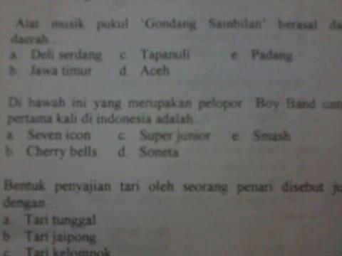SMASH_Siantar's tweet photo. WOW!! "@RTHJember_: Cuma boyband #SMASHAja yang ada dalam soal-soal anak sekolahan. Unik euy =D http://t.co/SgQdo5TJsU"