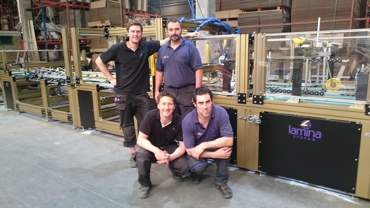 LaminaSystem's tweet photo. Cartonajes Erabil goes with Lamina, we recently installed a Lamina Folder Gluer CLG1816 in Cartonajes Erabil in spain http://t.co/9KLpJzEEN2