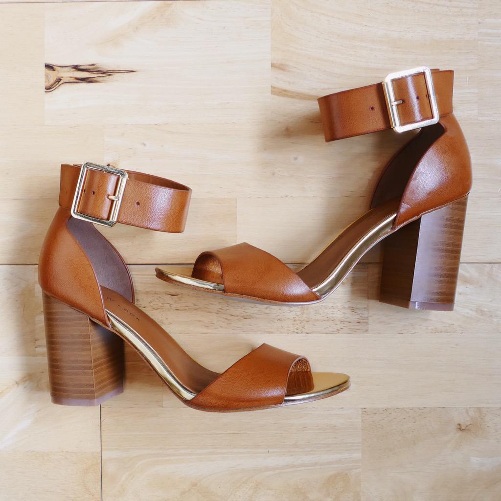 TheLauraBlair's tweet photo. My #newlook #blocksandals new faves ❤️ http://t.co/clqLszv9zr