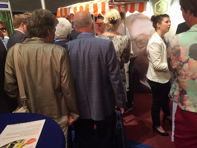 Het loopt storm bij onze ijskar op het #vngjaarcongres!