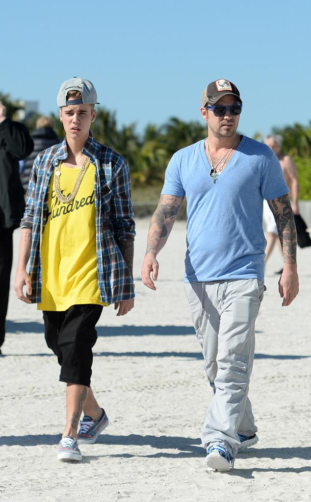 secutebelieber's tweet image. like father like son #JustinForMMVA