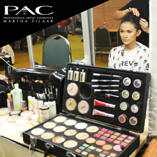 PAC_MT's tweet photo. Sudah punya PAC Professional Makeup Kit ini? 
Lot of beauty models come from this treasure box! http://t.co/COtolQ2MFg