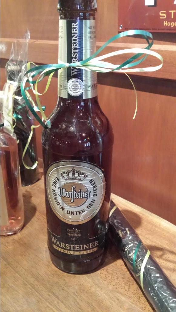 HERR_WARSTEINER's tweet photo. All @WarsteinerNL proceeds @wapenvk go to @freeagirl http://t.co/1h2x4tzPt6