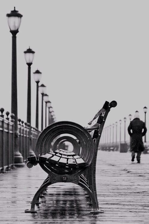 _bandery's tweet photo. سيعود الغائبون حتماً ،

لكن .. في يوم لا ننتظر عودتهم .. 💔
 http://t.co/ejlAJBe3LY