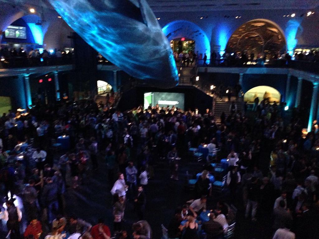 maxsolender's tweet image. #MongoDBWorld   Big party!