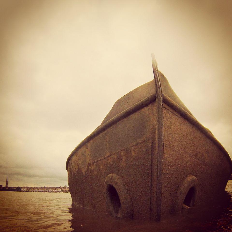 BordeauxCanoe's tweet photo. http://t.co/FnWYZpsUv6
#epaves #bordeaux #garonne #insolite #2ndworldwar #canoe #discover http://t.co/xSeafHQ0IZ