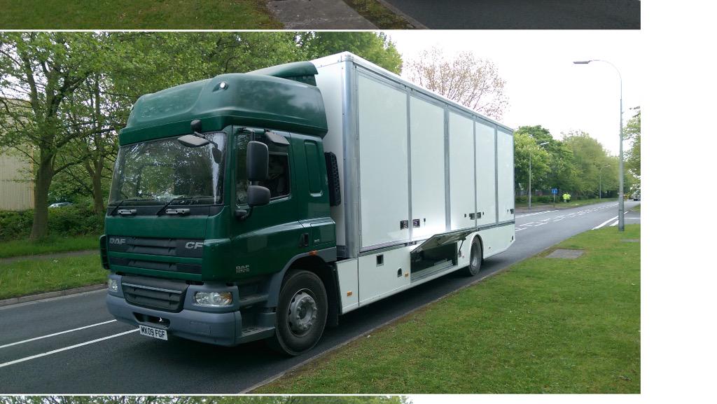 Smart_Carriers's tweet photo. Our new 18tonne daf with brand new body waiting for paint! #watford#removals http://t.co/8S4bcEGXHQ