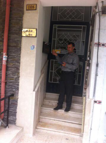durbeyakdogan's tweet photo. Çoşkun ve Çalı Sokak da bugün 4000 adet broşür dağıtımı yapıldı. @halukipek06 http://t.co/b25mDknHK8