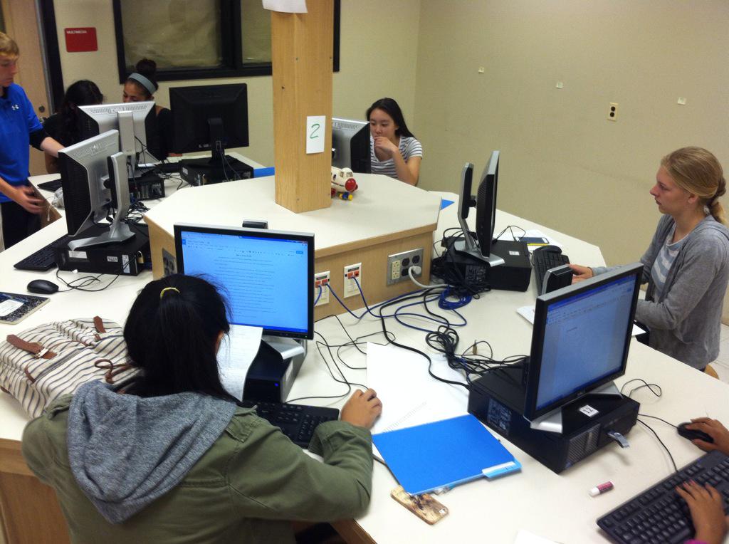 pres_post's tweet photo. Presidential Post Reporters hard at work. Look forward to our stories on Monday!! http://t.co/fwbpTiBRG4