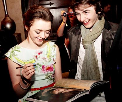 I have the cutest siblings
@StarkyBran and @StarkyArya