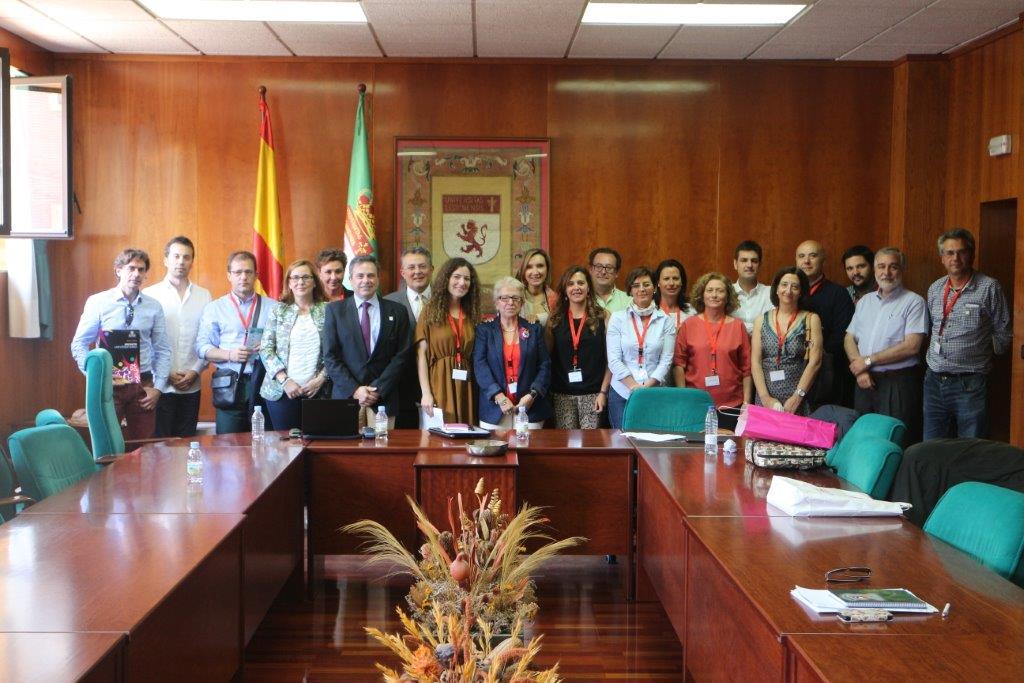 Hoxe saímos na prensa!! #REUS <a href="/uvigo/">Universidade de Vigo</a> <a href="/Farodevigo/">Faro de Vigo</a> #UvigoSaudable #Leon farodevigo.es/gran-vigo/2015…