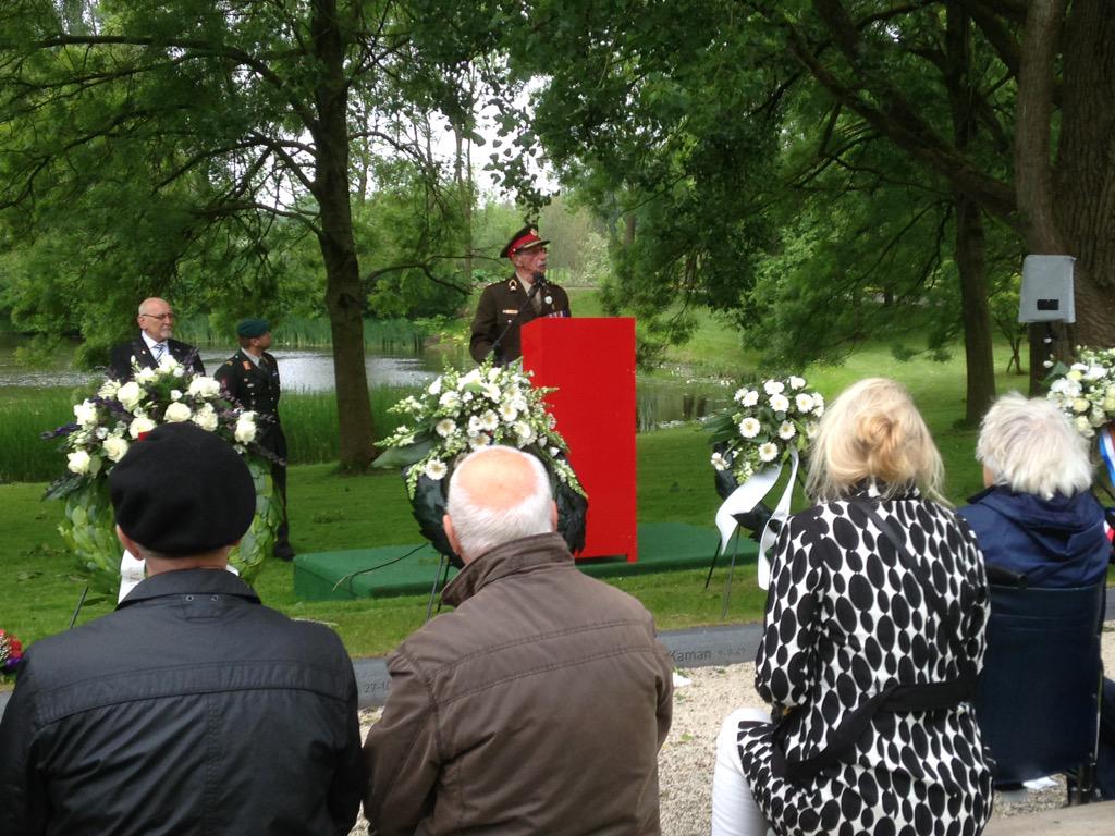 Namens #KoninklijkeMarine bij Indie herdenking in #Groningen . Toespraak GEN bd Meines. Indrukwekkend! <a href="/kon_marine/">Koninklijke Marine</a>