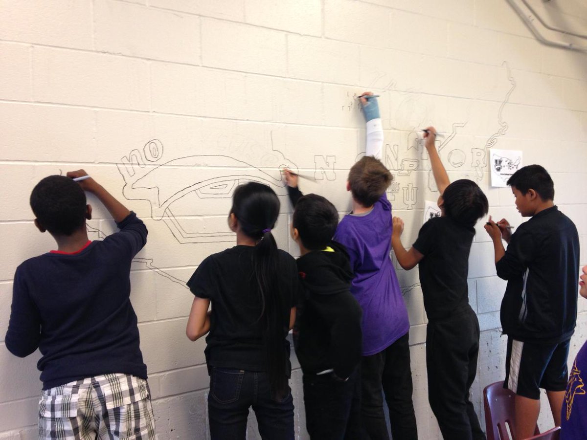 VentoElementary's tweet image. The creation of our NEU mural!