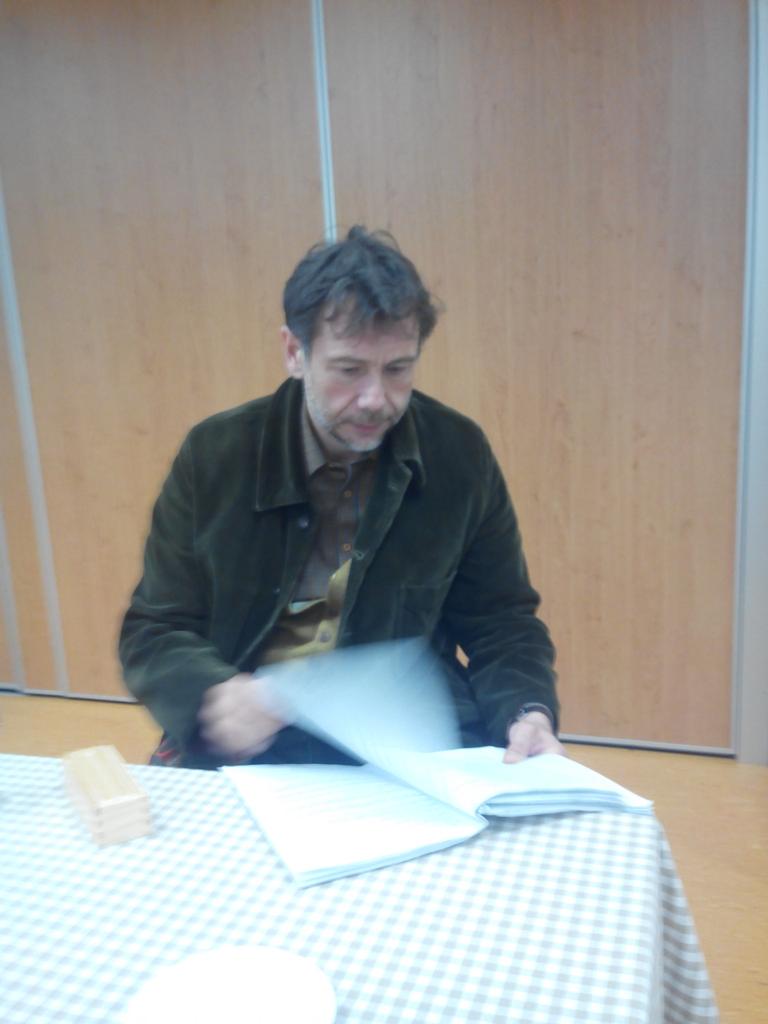 freddoun's tweet image. Au sourire d'avril de Dominique Durvin du 17 au 20 juin à 20h15 et le 21 à 15h. Amphi Jules Verne rue du hocquet