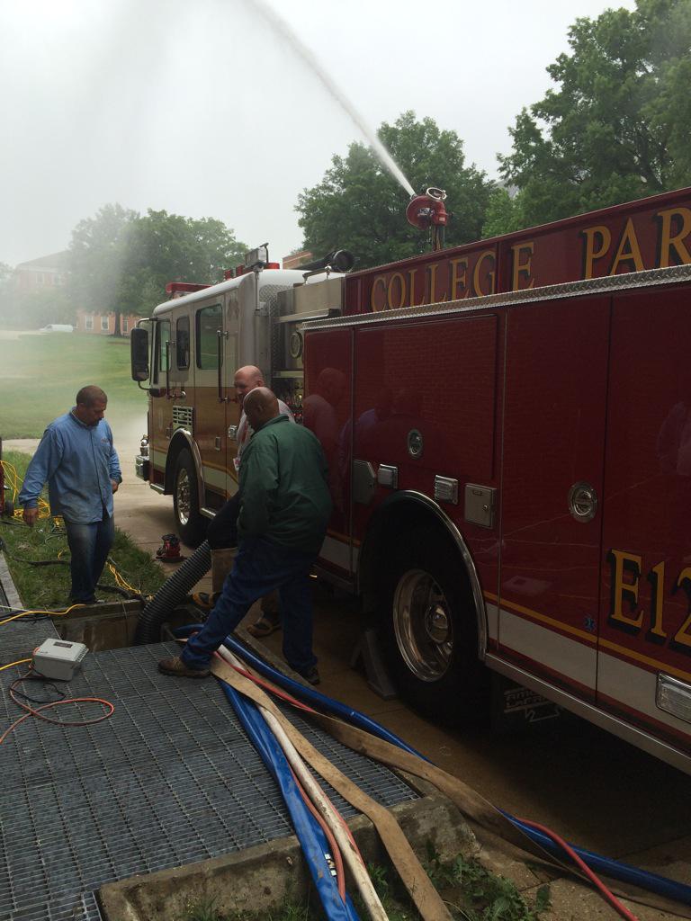 E121 currently at McKeldin Library helping UMD pump a basement mech room full of water. #umd #pgfd #rural?water
