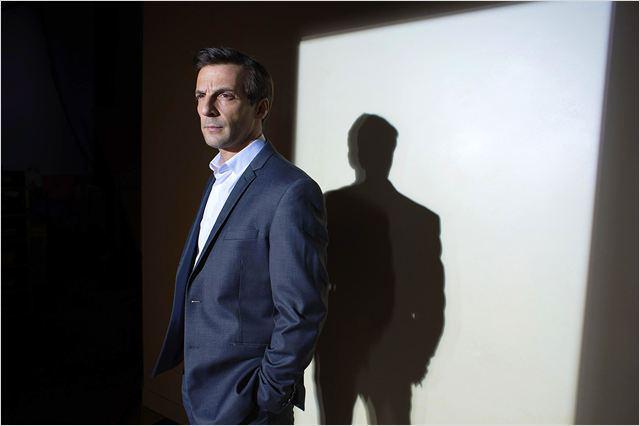 THISISCULTURE's tweet photo. #LeBureaudeslegendes, la série française à son sommet. http://t.co/gdRpvdo3Tr http://t.co/RpZduQv4tR