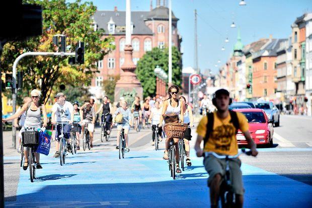 bicy_fr's tweet photo. France + Vélo = 12ème place. Pas mal mais nous pouvons mieux faire ! http://t.co/ajw8PmEymv http://t.co/bhlFfyLPDT http://t.co/qDZzi2izeA