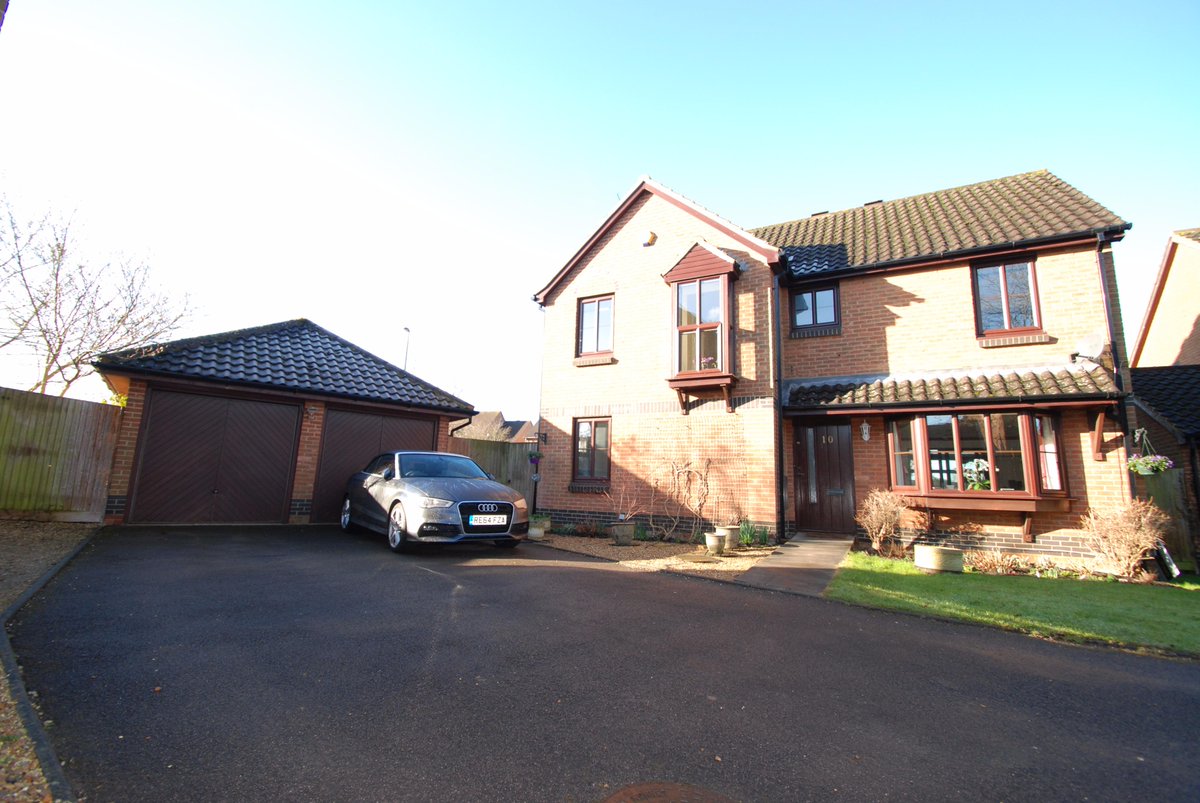 WinkworthGU1's tweet photo. Exchanged Today on Jersey Close in Burpham Our Vendors and Buyers are very Happy. Looking to sell? Tel. 01483 339977 http://t.co/pFHzo6J2vf