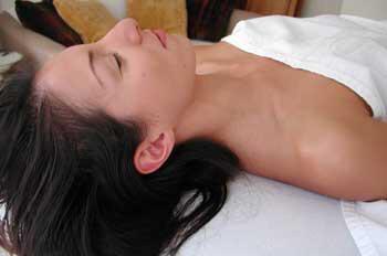 MANDARINLEISURE's tweet photo. If you don't suffer with tired legs...
If you do sleep like a baby...
You might STILL enjoy a #MANDARIN massage http://t.co/LuGa6yVJY6