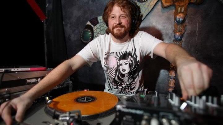 BalticRoom's tweet image. #RandomMovement providing some of that beautiful #bass action for us tonight. #junglist #Seattle #CapHill #drumnbass