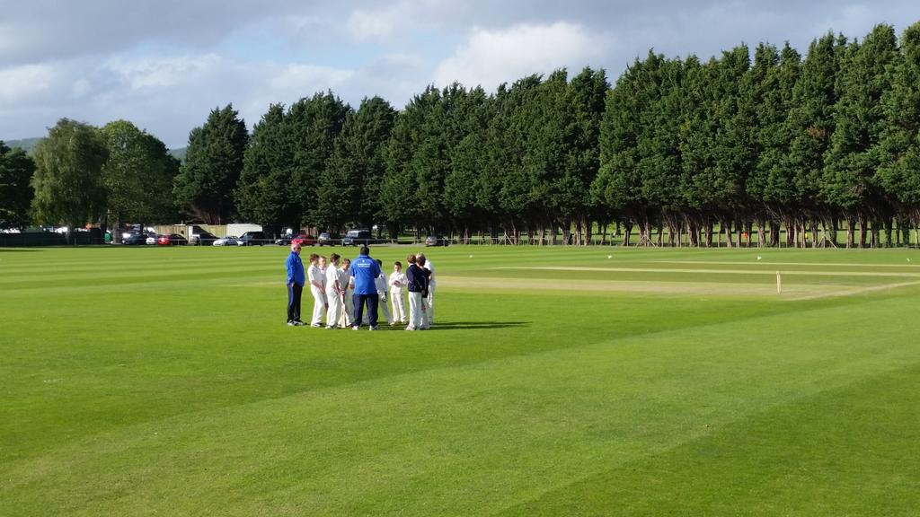 Coaches @jed53 and @PaulSwingwood give their words of wisdom before tonight's U13s game v @SudbrookCCYouth at the MCG