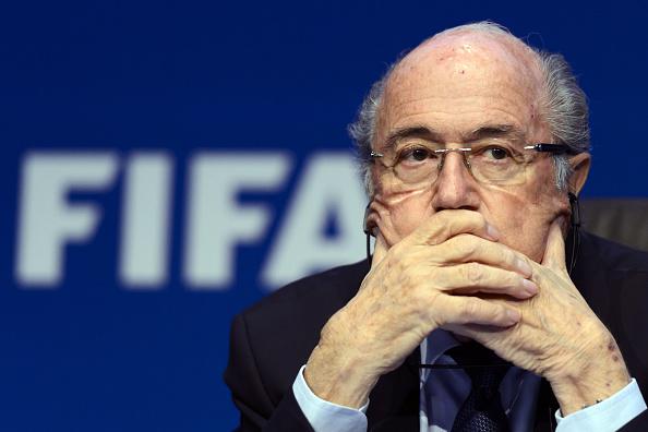 BBCSport's tweet photo. Fifa president Sepp Blatter is to resign.

Live reaction: http://t.co/4mG0cUT0fz http://t.co/Z0lpuqPDDy