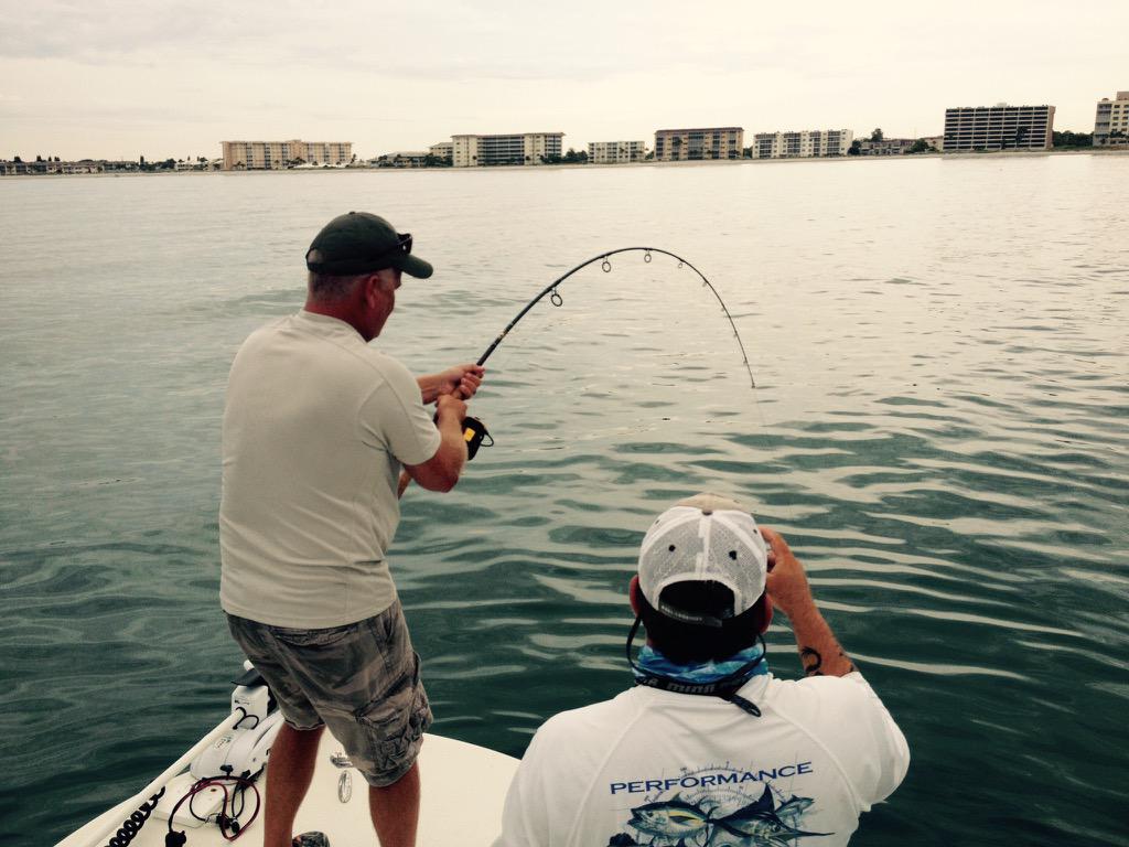 HiClassHooker's tweet photo. Bowed up on a nice Tarpon today... #highclasshookercharters #tarpon #veniceflorida #silverking http://t.co/GO3QIOVDE1