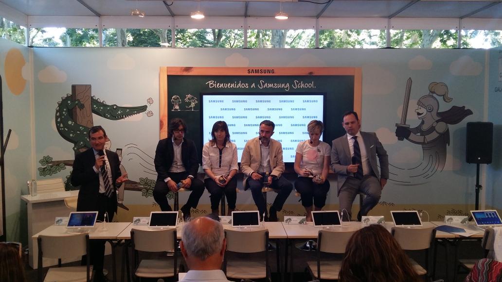 SamsungResponde's tweet photo. "Debemos concienciarnos y educarnos todos en seguridad y prevención" @carfergue de @policia #NavegaciónSegura http://t.co/5oRHGmsYvR