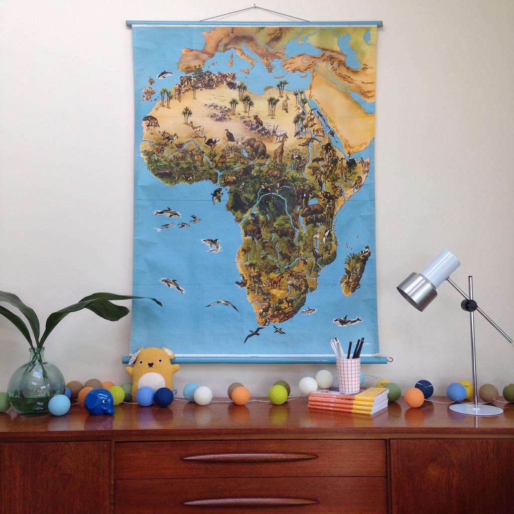 zandersandsons's tweet image. New in @zandersandsons #vintage #schoolmap #interiors #ideas