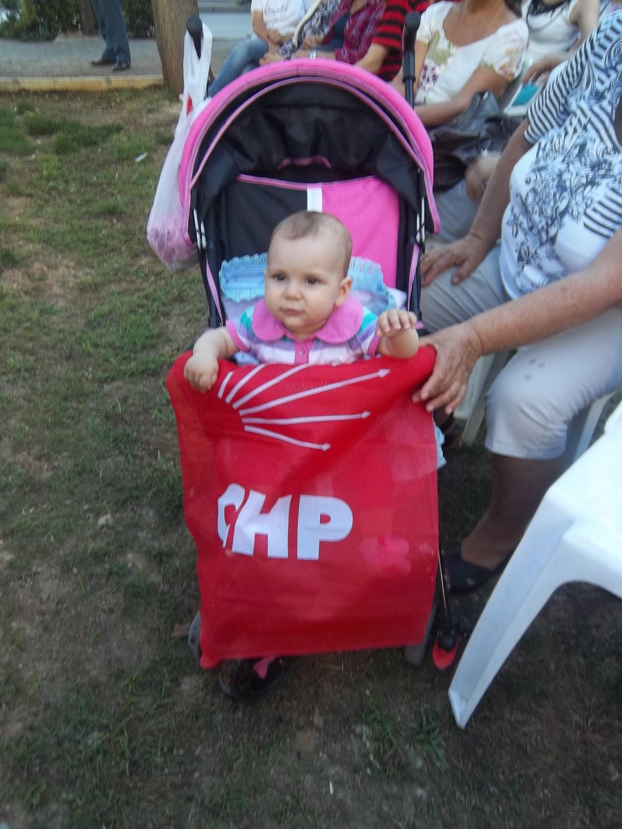 #SırtımızıDönüyoruz 
Geleceğimizi Hazırlıyoruz..
CHP Bebek Kolları Üyesi...