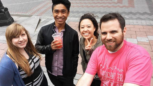 G4Preview's tweet image. We're still here #Seattle! Stop by @WestlakeCenter before 5pm to try the new #LGG4. Demo for a FREE selfie stick.