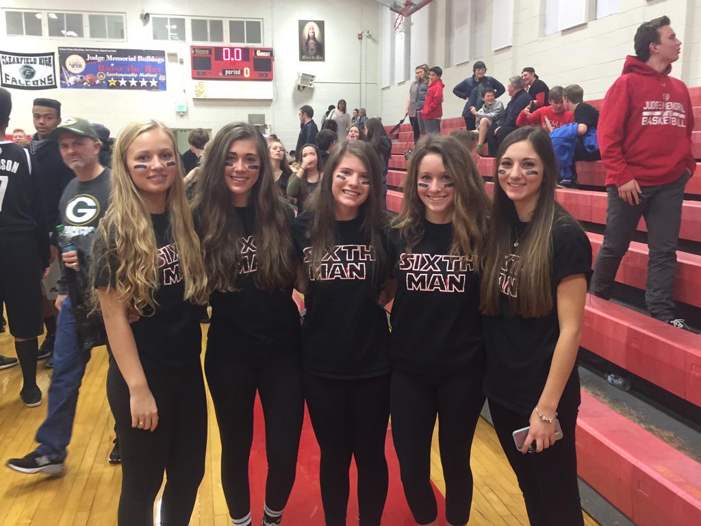 gabbypaul_'s tweet photo. happy birthday molls🎊 you're gorgeous and I love you!😸🌻😋💓 have the best day everrrr @mbetebenner http://t.co/tppFapbhjK