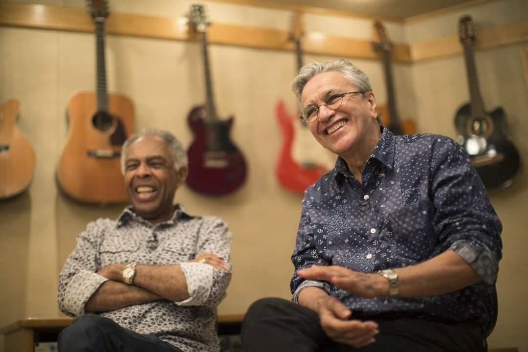 Emilsondasilva's tweet photo. Grandes ilustres da #musica #popular #Brasileira, estamos falando de #Gilbertogil e #Caetanoveloso!!! http://t.co/exnA9CdDf6