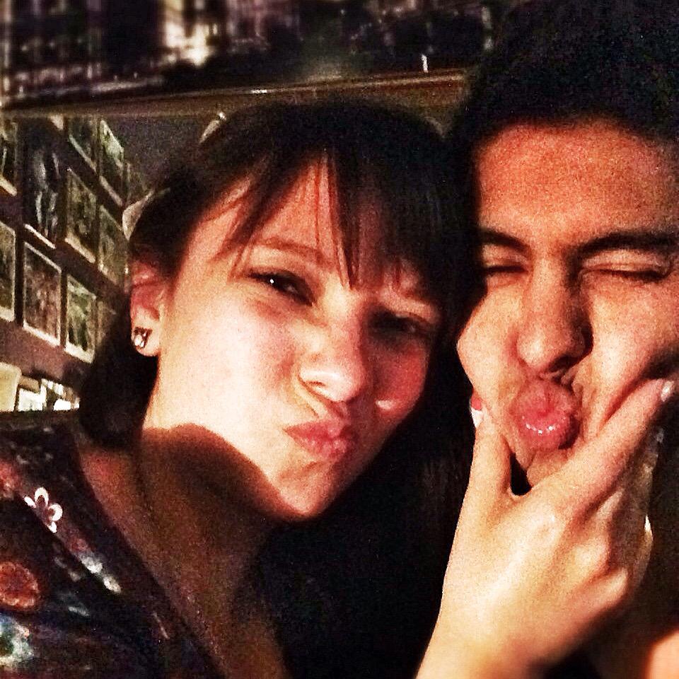 uninformatico1's tweet image. Ella @AlejiTARDIS  mi mor que quiero así como mucho :(( hohohohoho #love #primcess