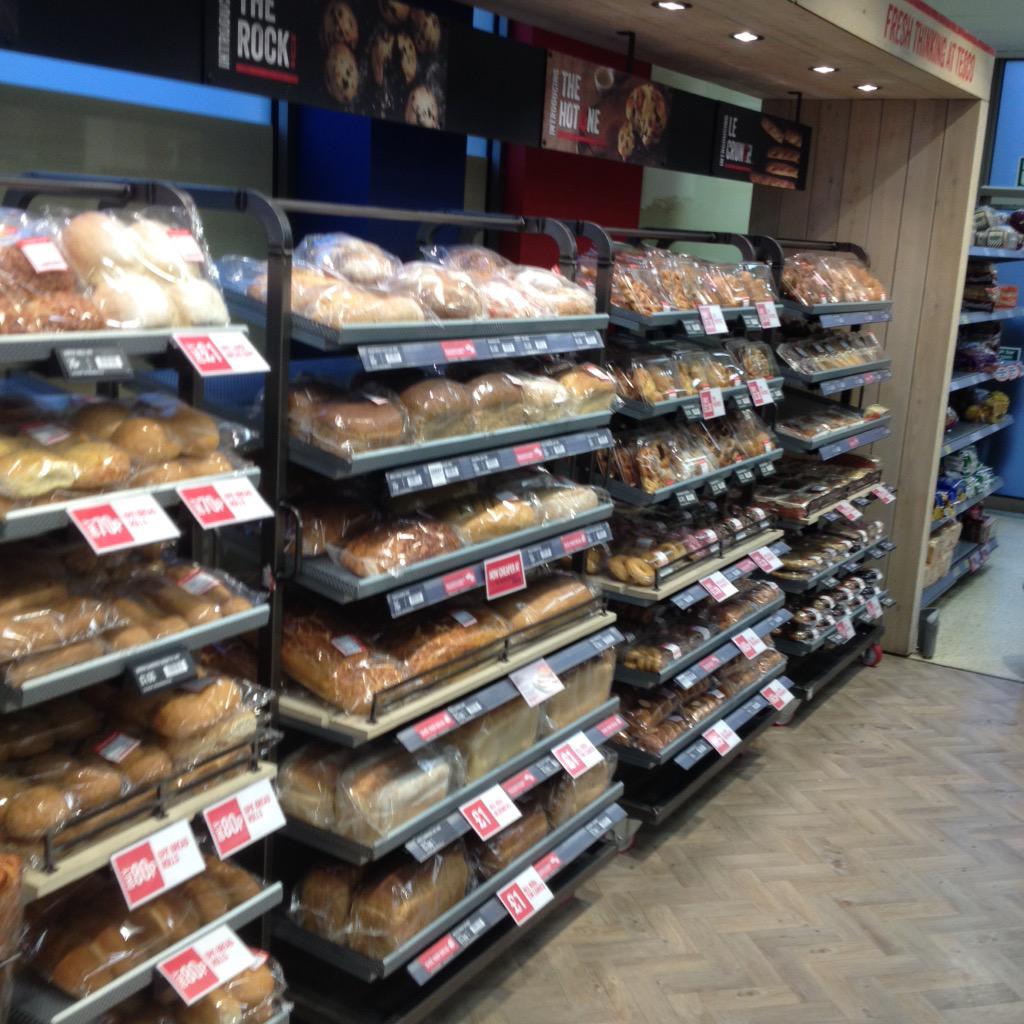 sbopsmanager1's tweet photo. @euphoriumbakery @andyfinch1 Kings Cross looking fantastic this morning. Well Done Chong &amp; Team. http://t.co/apDCqjOQZC