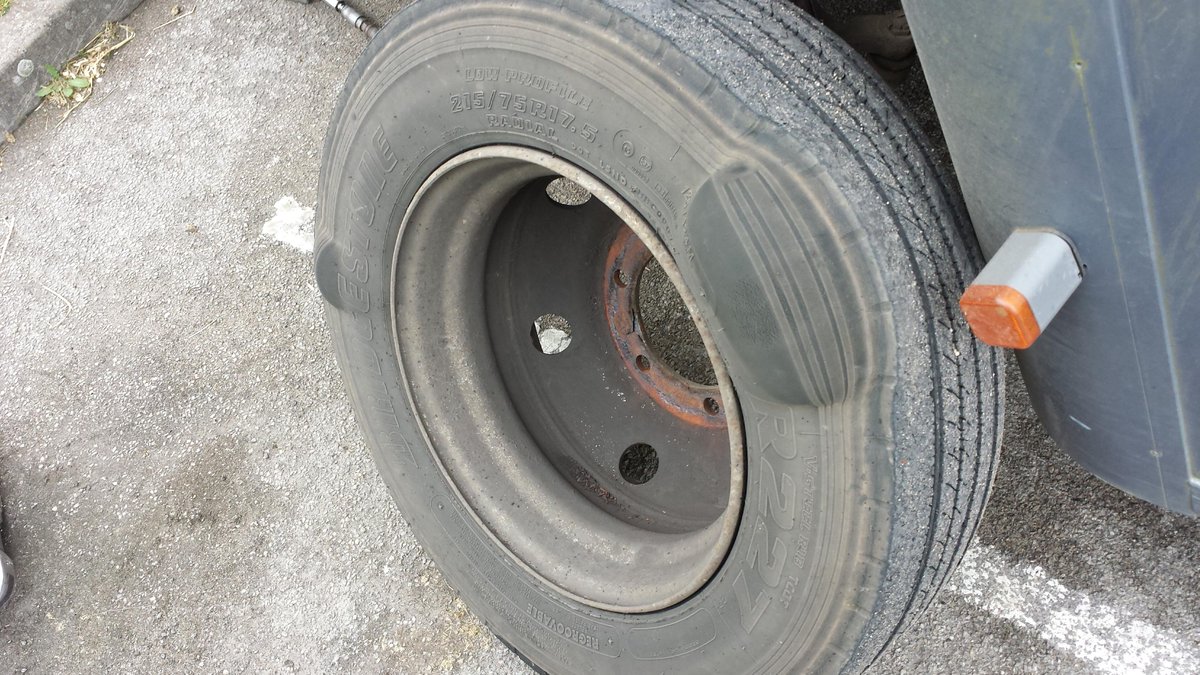 WeetingTyres's tweet photo. Can you check my tyre i got a bit of shake! #tyre #truck #pickoftheday #road #tarmac #rubber #danager http://t.co/xccvE9vkKJ