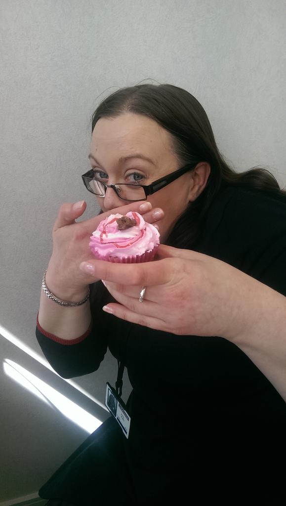 Gayleyw's tweet photo. Happy Birthday @areilly83 birthday celebrations at the Mighty Well today #topqs http://t.co/s158lNZqHj